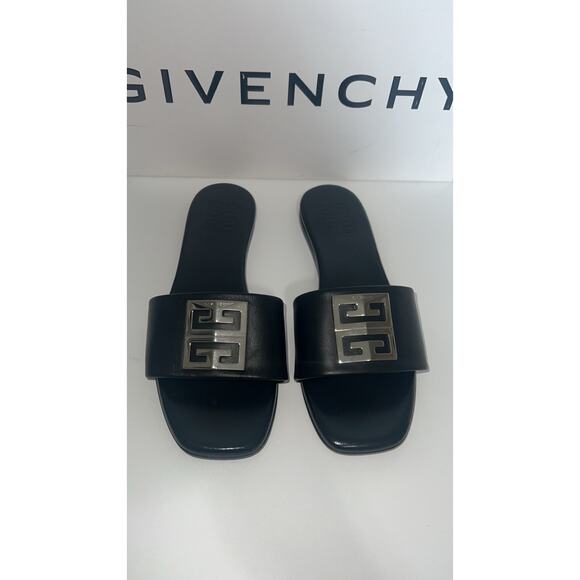 Givenchy Shoes - Givenchy black leather slides